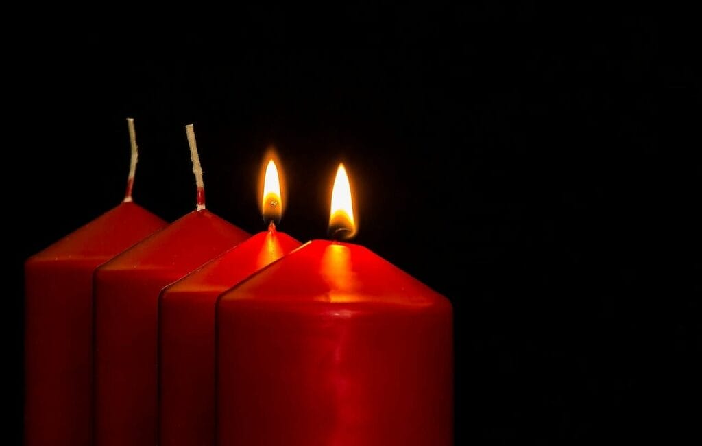Step-by-step Instructions For Making Tie Dye Candles At Home