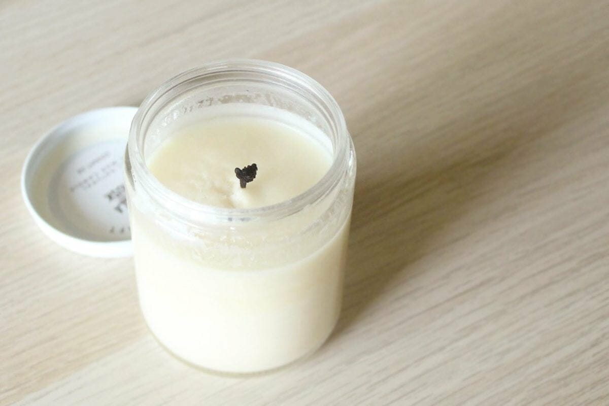 How To Trim Candle Wick Correctly To Ensure An Even Burn